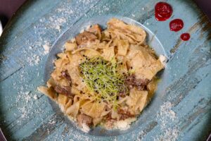 TAGLIATELLE WITH BEEF AND FOREST MUSHROOMS